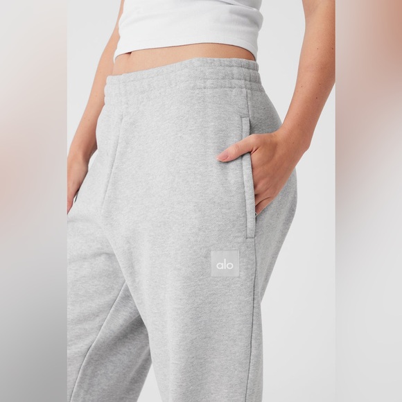 ALO Yoga Pants - ALO Yoga Cuffed Renown Heavy Weight Sweatpants size S